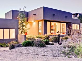 4 Solar Ct, Placitas, NM 87043