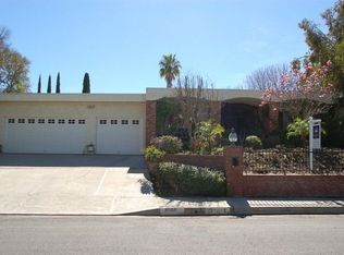 16150 Clear Oak Dr, Encino, CA 91436