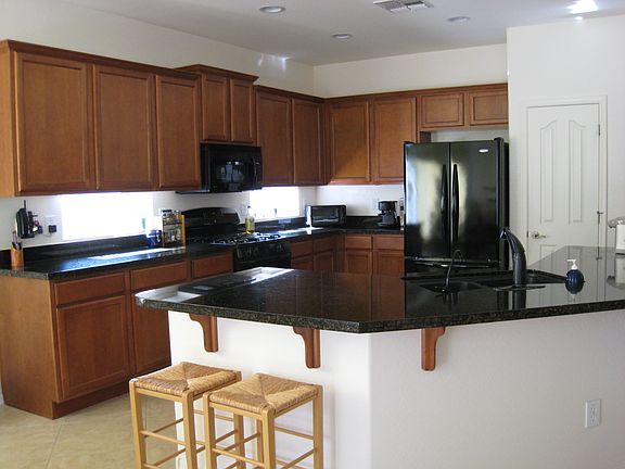 4th image of 2391 S Nolina Dr