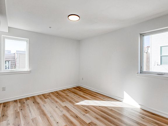 4th image of 1344 N Marston St #102