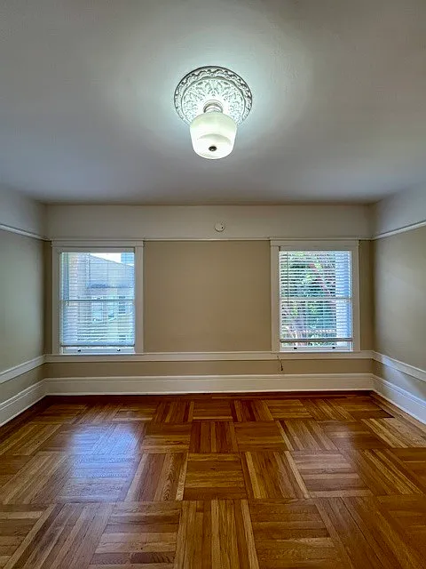 Building Photo - 825 Jones St #15