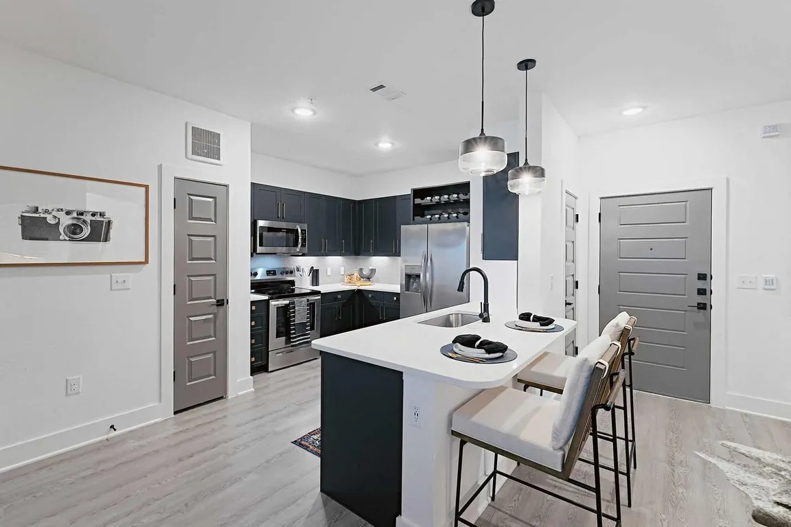 Linz Luxury Living - 23050 Morton Ranch Rd Katy TX (8 units