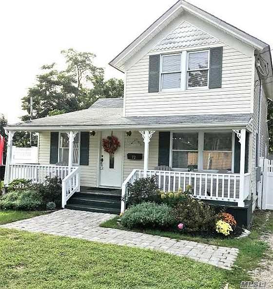 1st image of 72 Chapel Ave