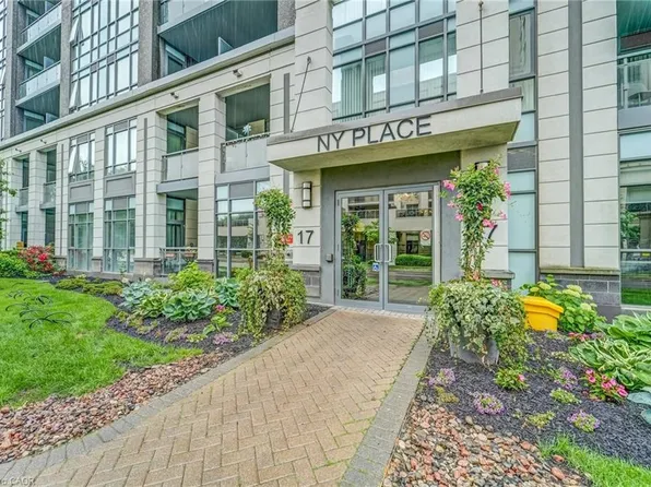 17 Kenaston Gdns #509, Toronto, ON M2K 0B9