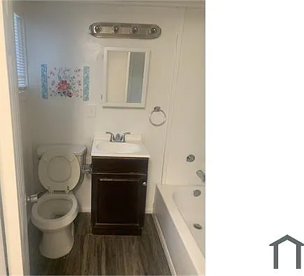 2320 McFaddin St #1 — Photo 9
