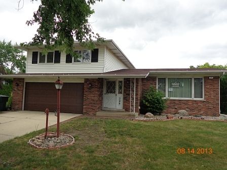 1st image of 346 N Park Dr