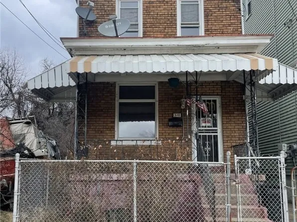 310 5th Ave, Braddock, PA 15104