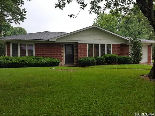 309 Longview Dr photo 1