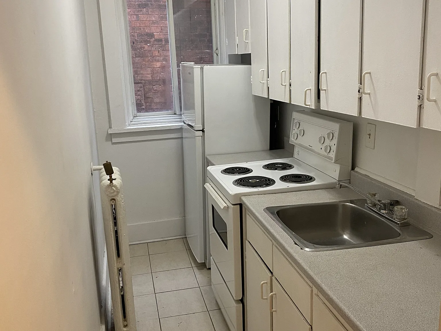 1 bed, 700 sqft, $1,650 — Photo 3