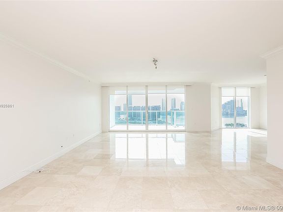 2nd image of 3201 NE 183rd St APT 1902