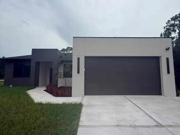 722 Roosevelt Ave, Lehigh Acres, FL 33936