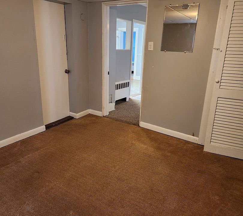 2nd image of 98-100 Parkview Ave #98B