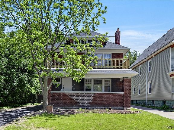 3rd image of 405 Parkside Ave
