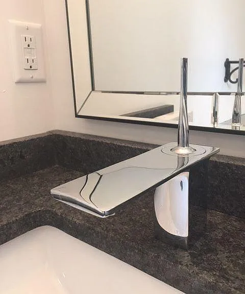Main floor bath
