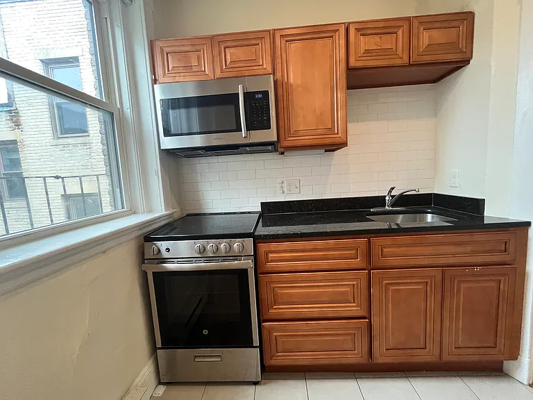 The Blackstone on Beacon — Photo 82