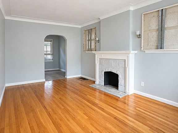 2nd image of 16225 Hartwell St