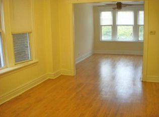 3040 W Irving Park Rd, Chicago, IL 60618