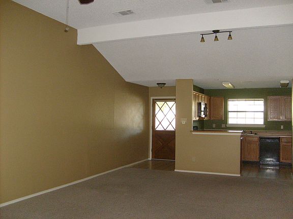5th image of 2300 Dalewood Ln #1