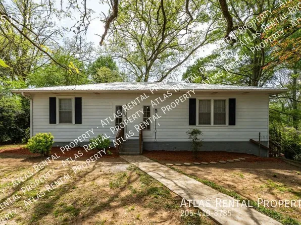 253 11th Ave NE, Graysville, AL 35073