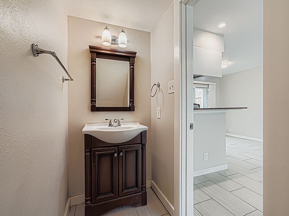 2nd image of 5604 Woodrow Ave APT 11