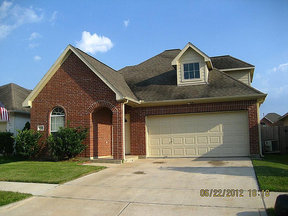 1st image of 1923 Oak Hollow Ct