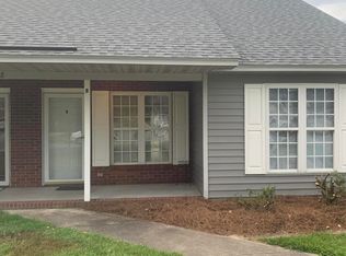 3908-3908B Elkin Ridge Dr, Greenville, NC 27858