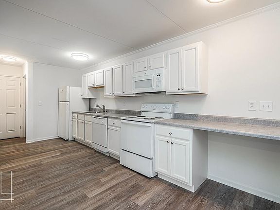 4th image of 1400 Neil Ave #201