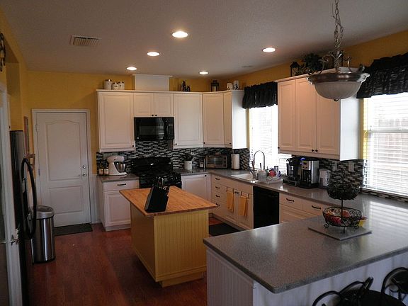 2nd image of 673 Lavastone Dr