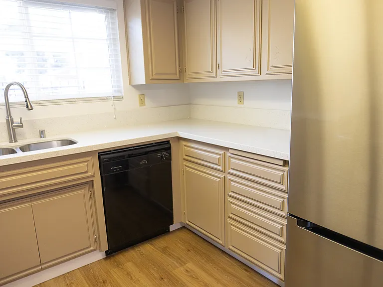 4709 Pinecastle Ave — Photo 5