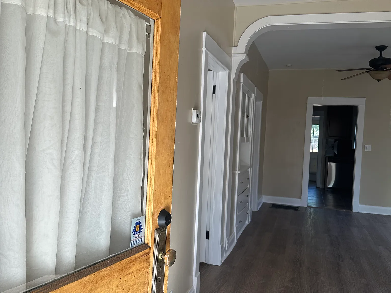 2 bed, 828 sqft, $2,400 — Photo 2
