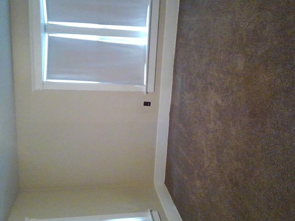3rd image of 417 Washington St NE