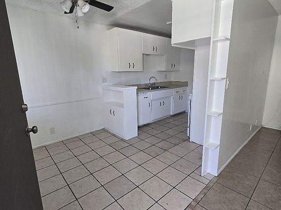 3rd image of 771 Spruce Ave #H