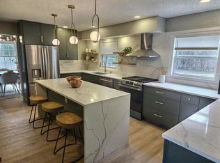 2608 West Hyacinth COURT, Mequon, WI 53092