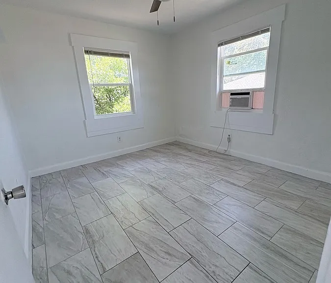 135 N Martin Luther King Junior Ave #B — Photo 25
