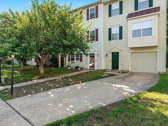 2nd image of 209 Clint Ln