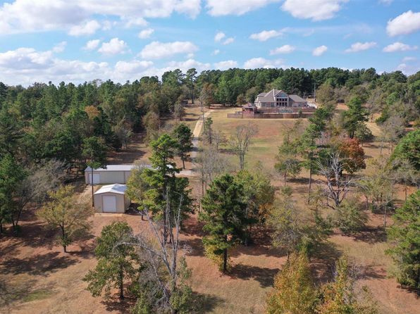 674 An County Rd #404, Palestine, TX 75803