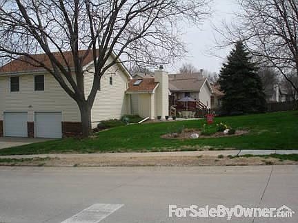 2nd image of 15393 Burt St