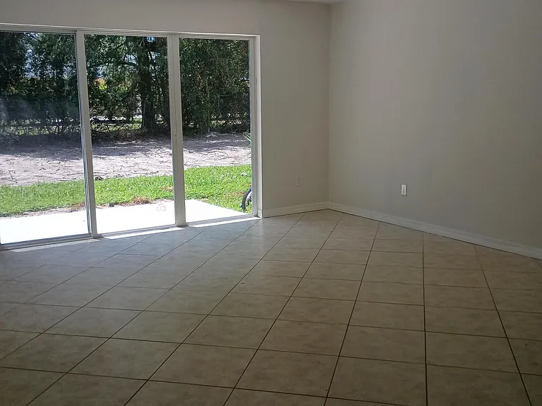 203 Southland Dr #A — Photo 3