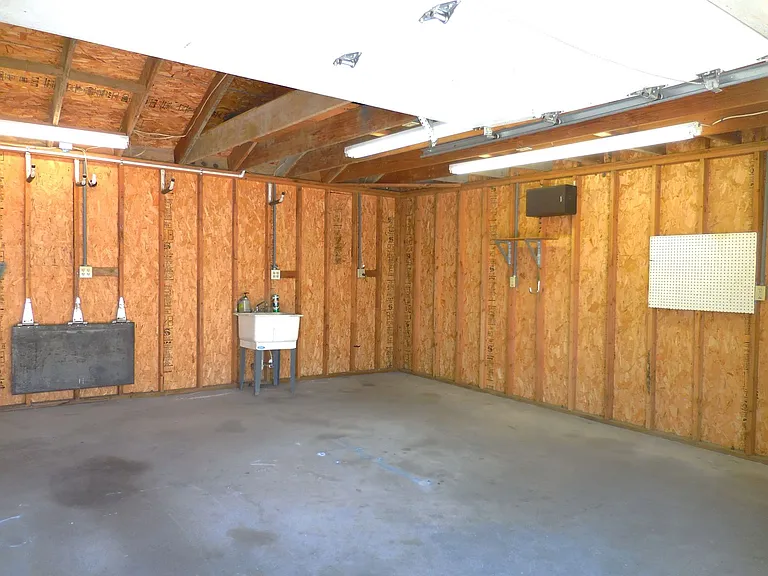 1079 Stillspring Dr — Photo 24