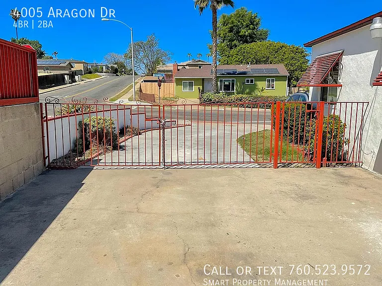 4005 Aragon Dr — Photo 31