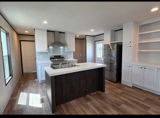 1501 W Dupont St, Claremore, OK 74017