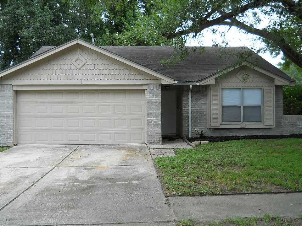 1st image of 11123 Maple Rock Dr