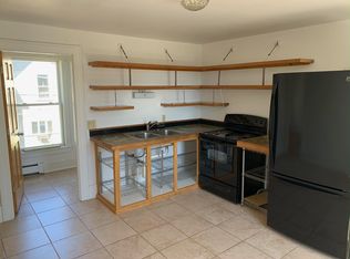 24A Saunders St #2, Portland, ME 04103
