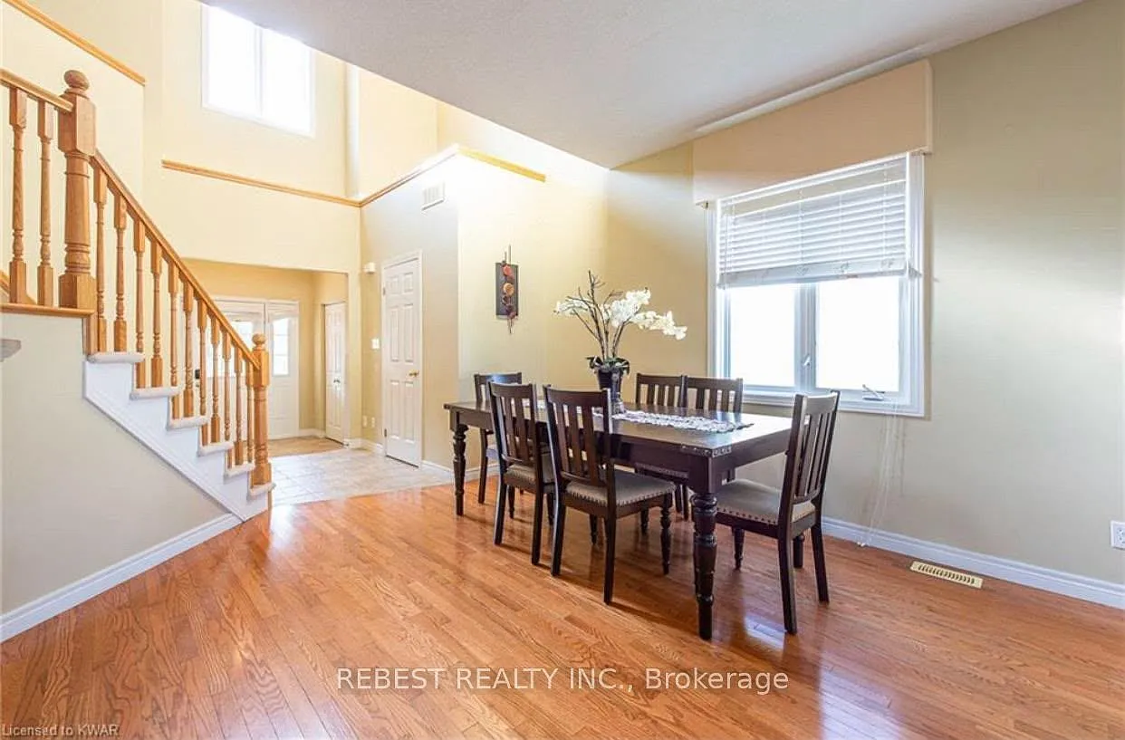 4 bed, $3,000 — Photo 3