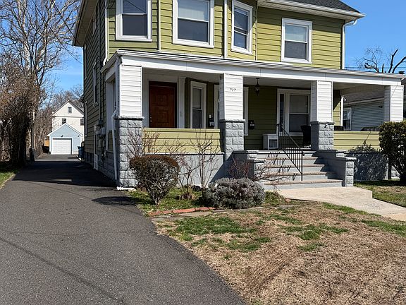2nd image of 727 Carlton Ave Floor 2