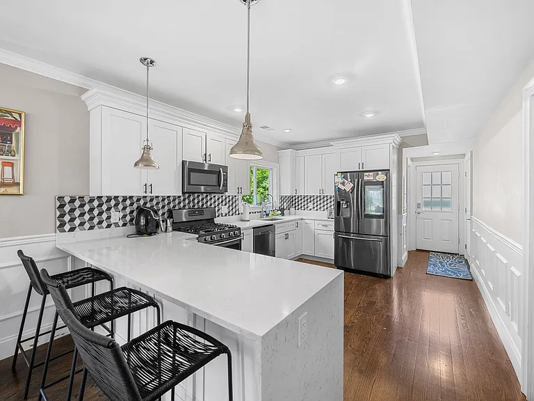 38 Fenwick St #38 — Photo 9