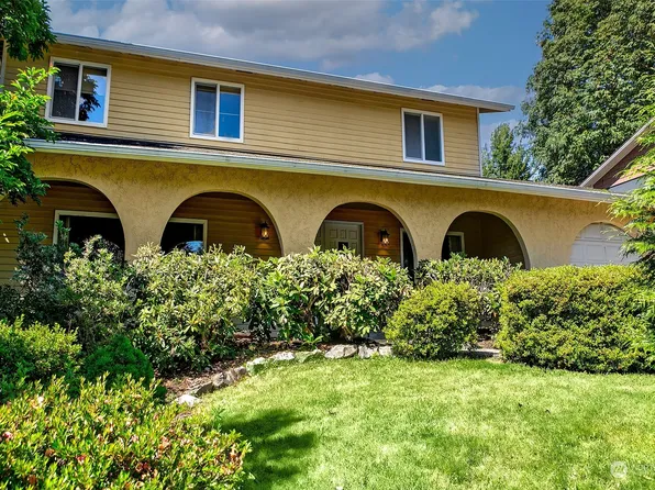 6164 NE 194th Place, Kenmore, WA 98028