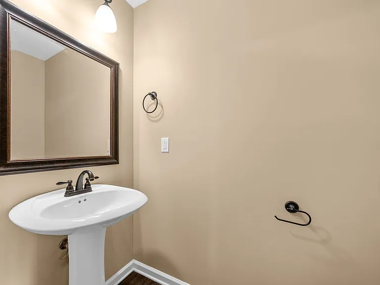 157 Center Pointe Dr — Photo 14