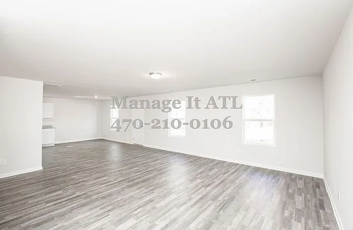 797 Shallowford Rd — Photo 8