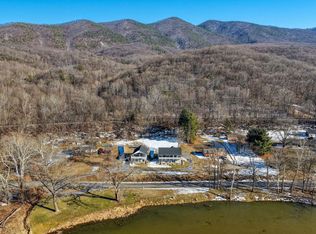 37-39 Whistle Ln, Shenandoah, VA 22849